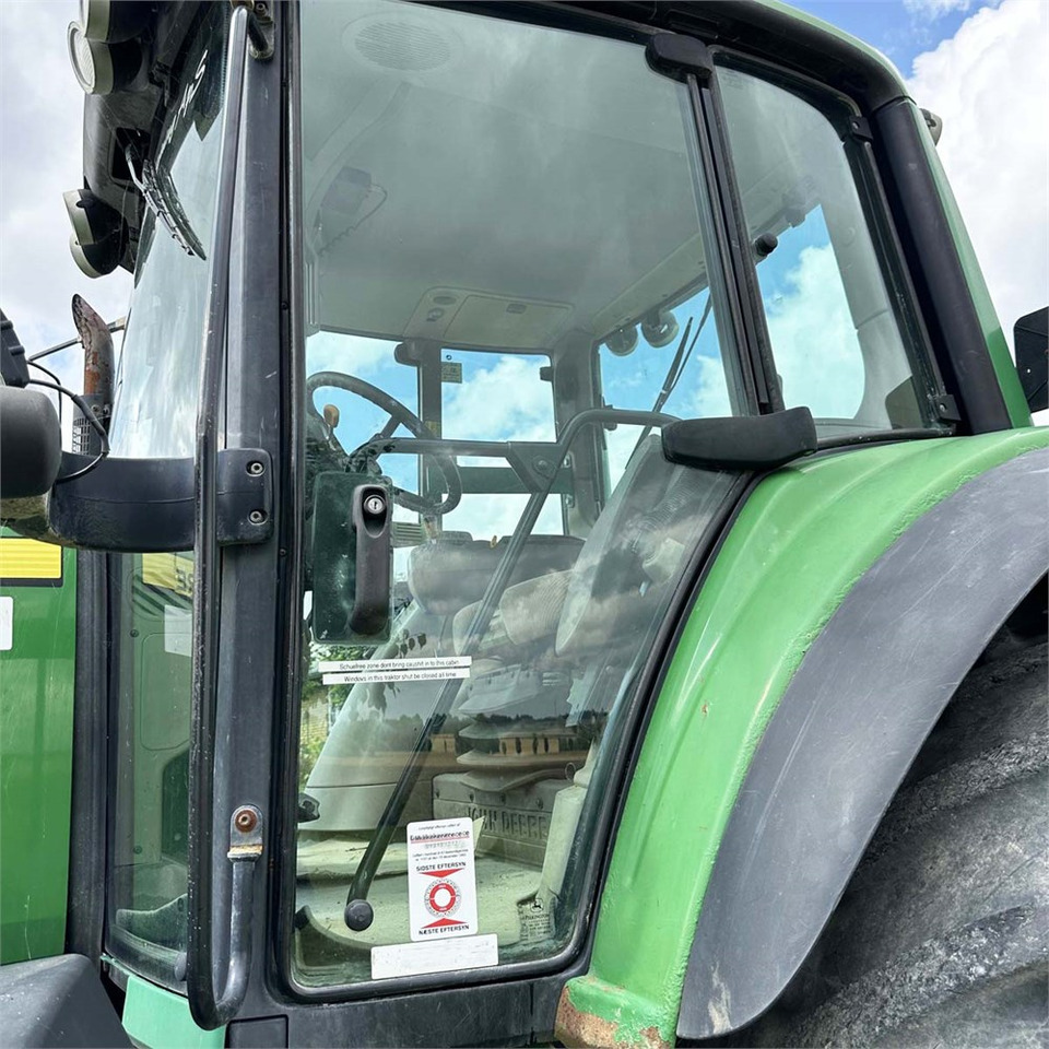 Traktor John Deere 7530: foto 10 Traktor John Deere 7530: foto 10