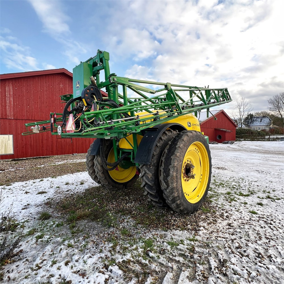 John Deere M732 - Spërkatës: foto 5 John Deere M732 - Spërkatës: foto 5