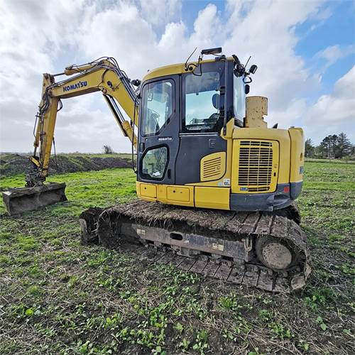 Komatsu FC118 MR-8 - Ekskavator me zinxhirë: foto 3 Komatsu FC118 MR-8 - Ekskavator me zinxhirë: foto 3