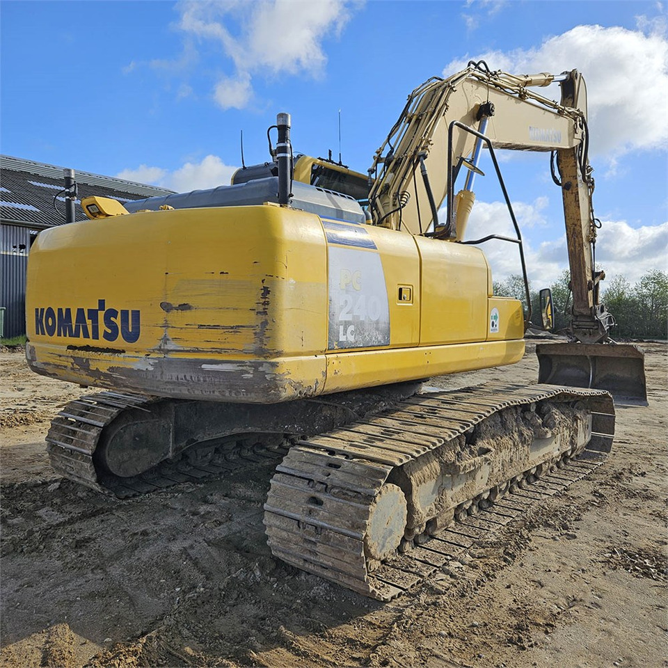 Komatsu PC240 LC-8 - Ekskavator me zinxhirë: foto 5 Komatsu PC240 LC-8 - Ekskavator me zinxhirë: foto 5