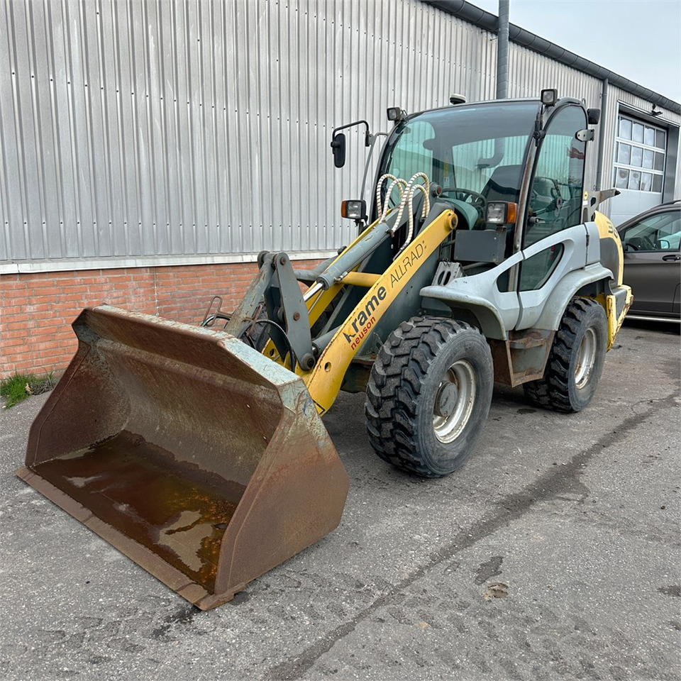 Kramer 380 - Fadrom me goma: foto 3 Kramer 380 - Fadrom me goma: foto 3