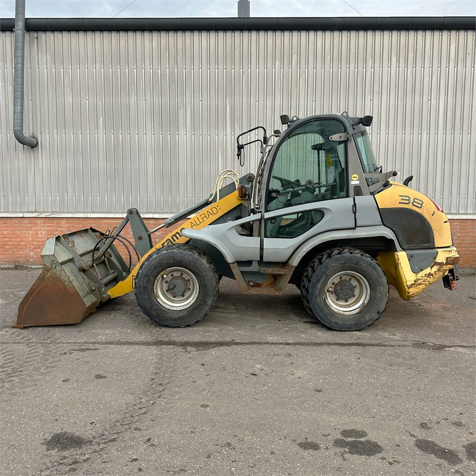 Kramer 380 - Fadrom me goma: foto 5 Kramer 380 - Fadrom me goma: foto 5