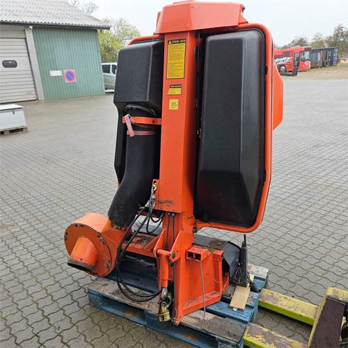 Kubota Græsopsamler - Pajisje kopshti: foto 1 Kubota Græsopsamler - Pajisje kopshti: foto 1