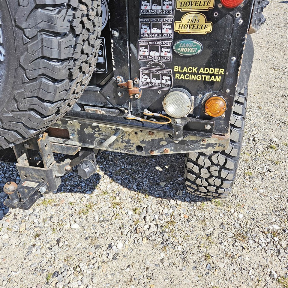 SUV Land Rover Defender 90: foto 28 SUV Land Rover Defender 90: foto 28