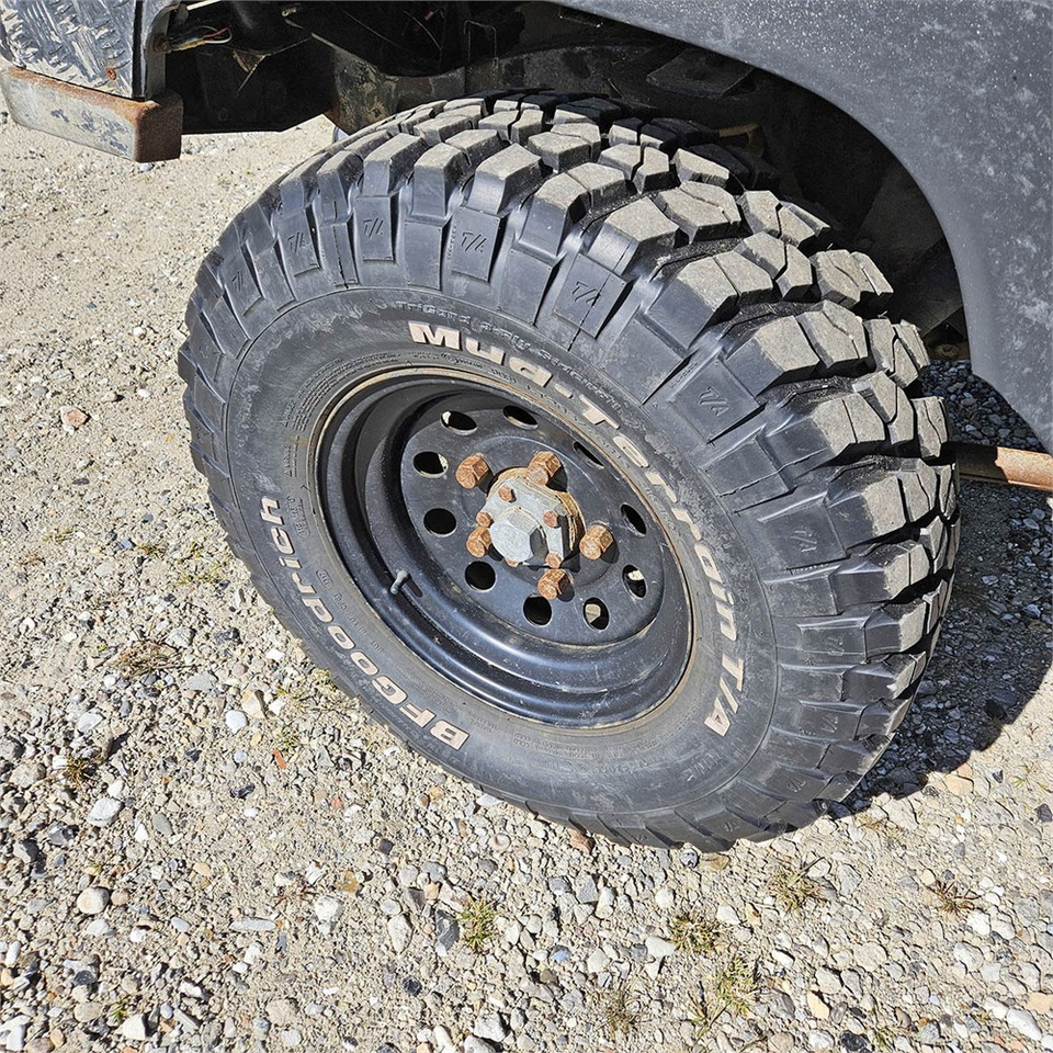 SUV Land Rover Defender 90: foto 44 SUV Land Rover Defender 90: foto 44