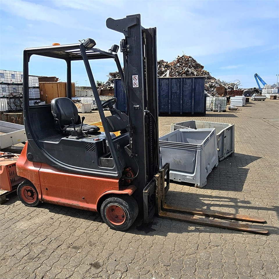 Linde E18P - Pirun ngritës: foto 1 Linde E18P - Pirun ngritës: foto 1