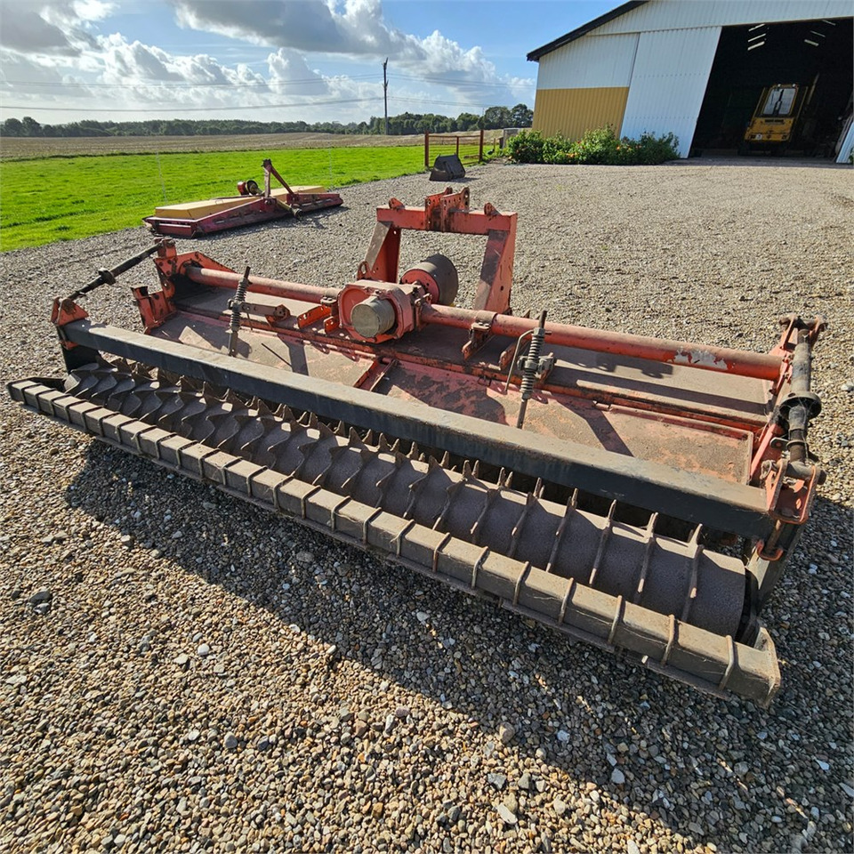 Maschio CB300 - Freze bujqësore: foto 1 Maschio CB300 - Freze bujqësore: foto 1