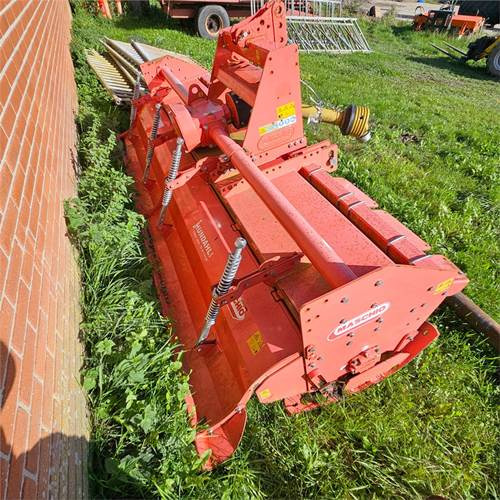 Maschio Fresa C 300 - Freze bujqësore: foto 1 Maschio Fresa C 300 - Freze bujqësore: foto 1