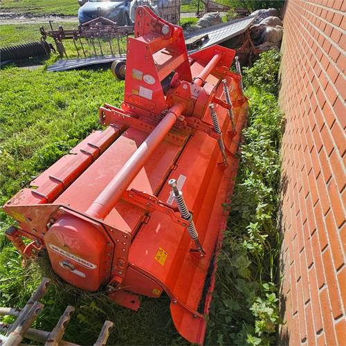 Maschio Fresa C 300 - Freze bujqësore: foto 4 Maschio Fresa C 300 - Freze bujqësore: foto 4