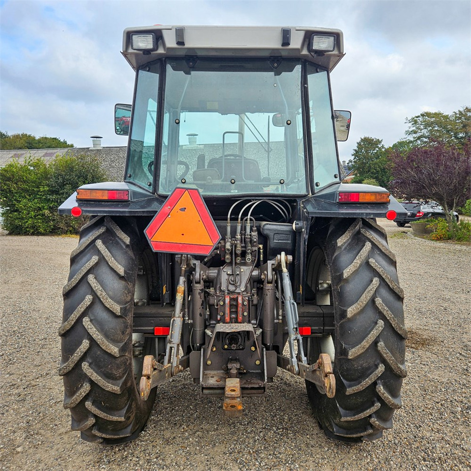 Massey Ferguson 3060 - Traktor: foto 4 Massey Ferguson 3060 - Traktor: foto 4