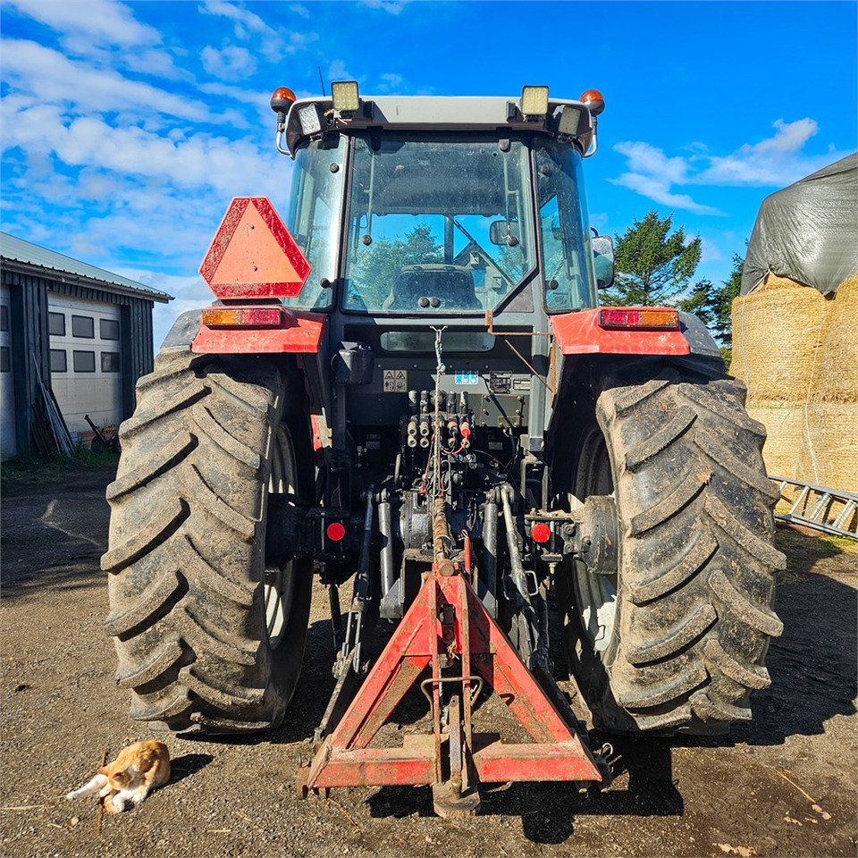 Massey Ferguson 4270 - Traktor: foto 4 Massey Ferguson 4270 - Traktor: foto 4