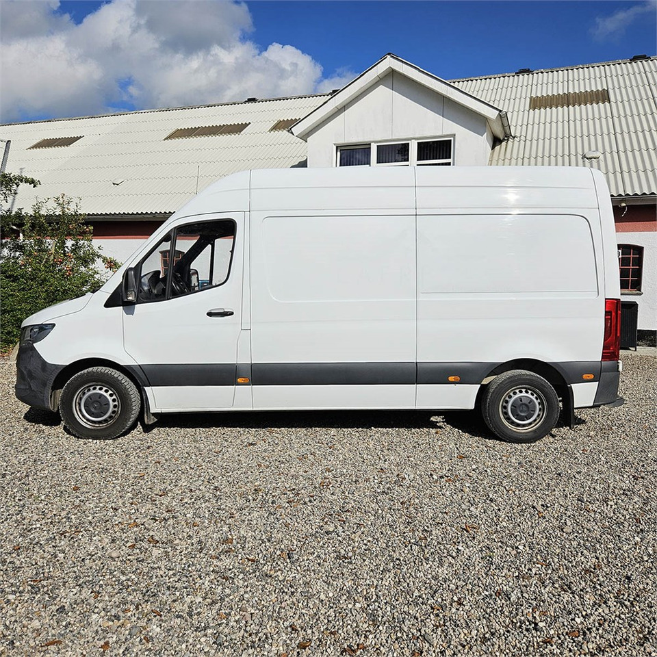 Mercedes 214 Cdi Ksv A2 - Furgon i vogël: foto 2 Mercedes 214 Cdi Ksv A2 - Furgon i vogël: foto 2