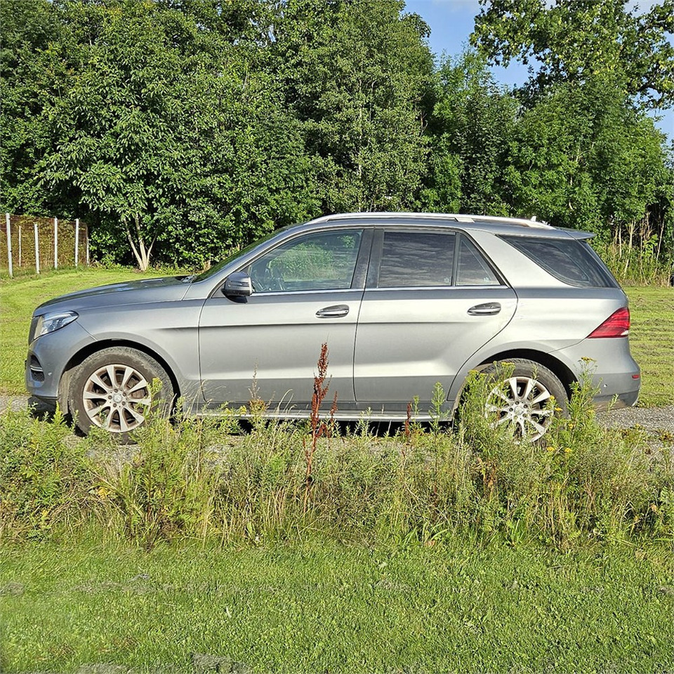 Mercedes GLE 350 4matic - Veturë: foto 2 Mercedes GLE 350 4matic - Veturë: foto 2