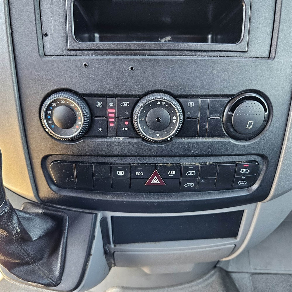 Furgon pasagjerësh Mercedes Sprinter 316 CDI: foto 24
