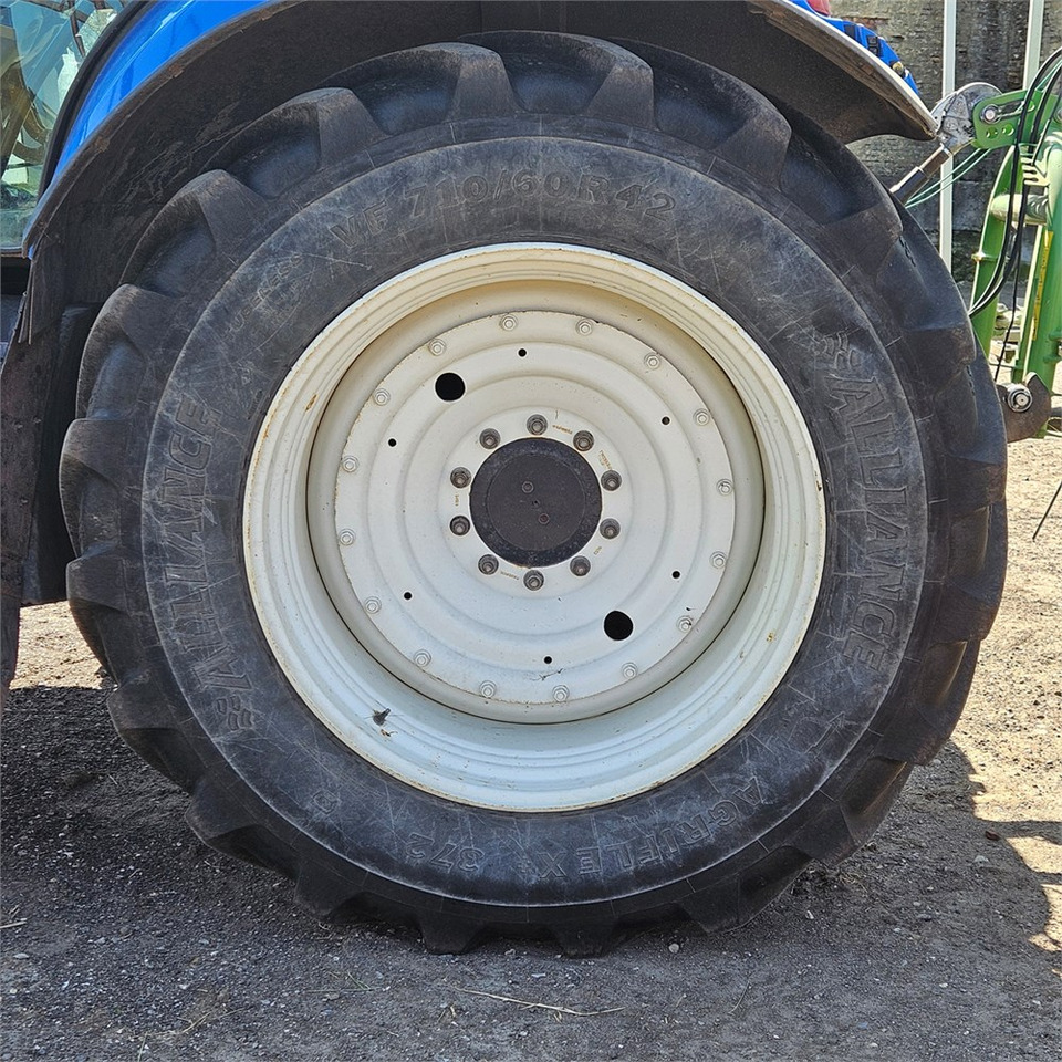 Lizingu i New Holland T7.235 Power Command New Holland T7.235 Power Command: foto 46