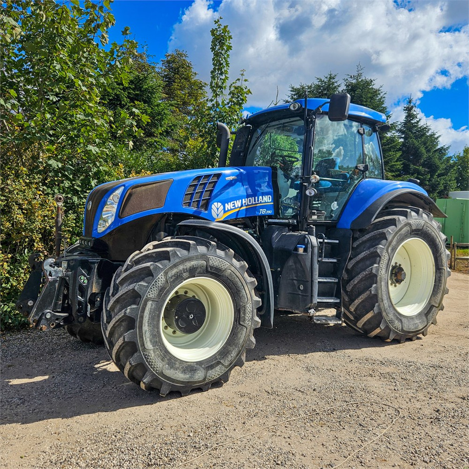 New Holland T8.390 - Traktor: foto 1 New Holland T8.390 - Traktor: foto 1