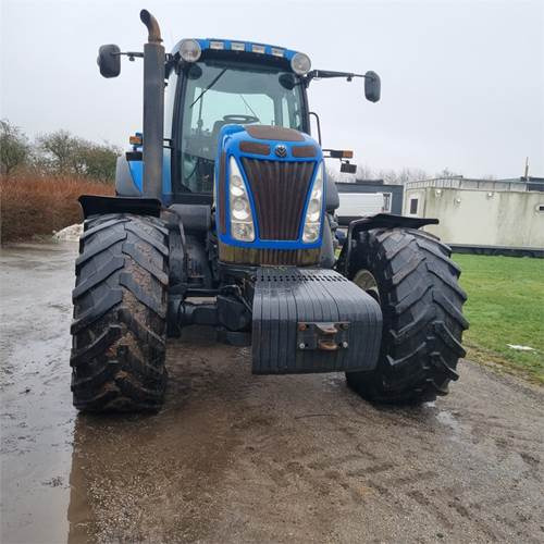 New Holland T8050 Class 5 - Traktor: foto 4 New Holland T8050 Class 5 - Traktor: foto 4