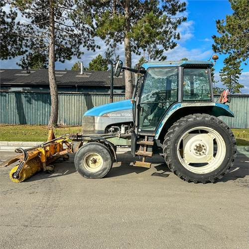 New Holland TS90 - Traktor: foto 5 New Holland TS90 - Traktor: foto 5