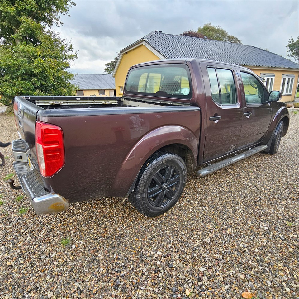 Nissan Navara 2,5 Dci Dc 4wd - Pick up: foto 5 Nissan Navara 2,5 Dci Dc 4wd - Pick up: foto 5