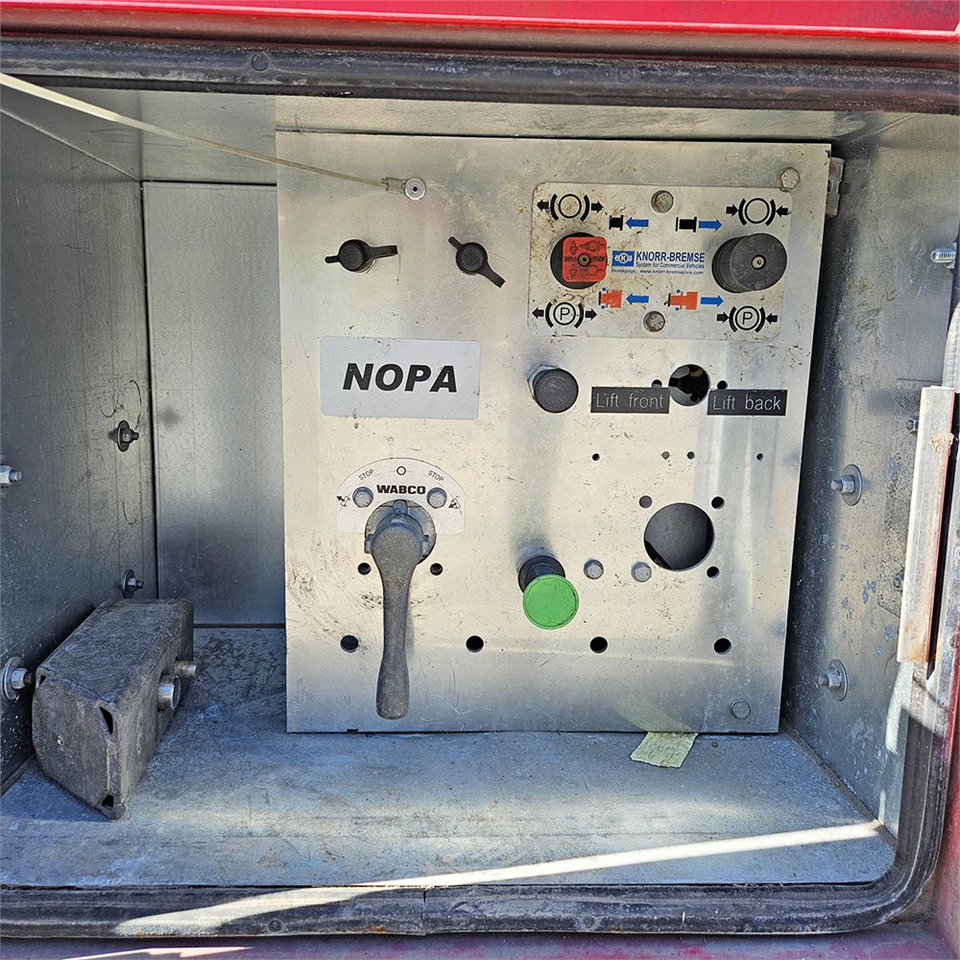 Transportjer kontejnerësh/ Gjysmë rimorkio me karroceri të çmontueshme Nopa TSC 400: foto 10 Transportjer kontejnerësh/ Gjysmë rimorkio me karroceri të çmontueshme Nopa TSC 400: foto 10