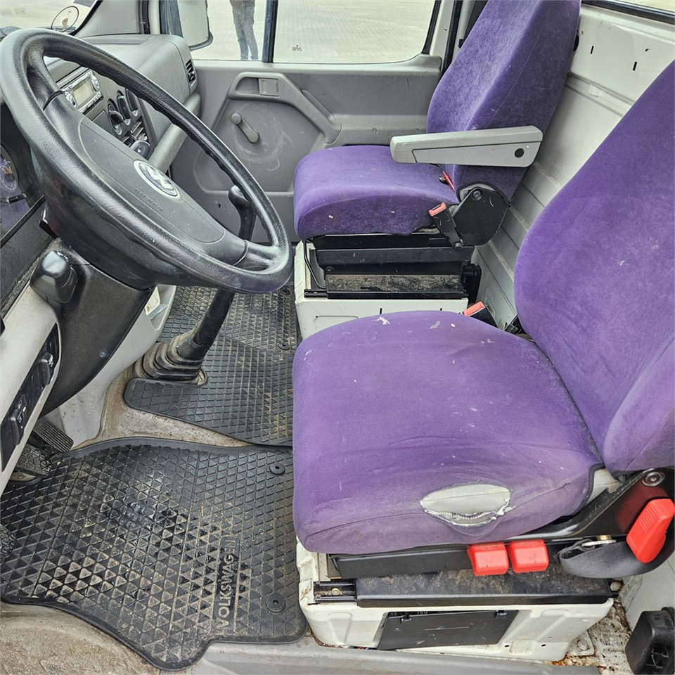 Platformë ajrore e montuar në kamion Omme 1750 ETZJ: foto 10