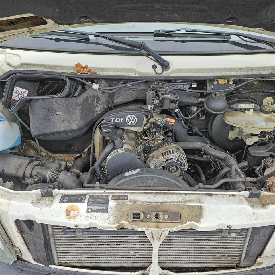 Platformë ajrore e montuar në kamion Omme 1750 ETZJ: foto 22