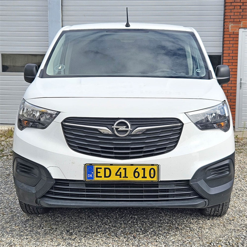 Opel Combo Van - Furgon i vogël: foto 2 Opel Combo Van - Furgon i vogël: foto 2