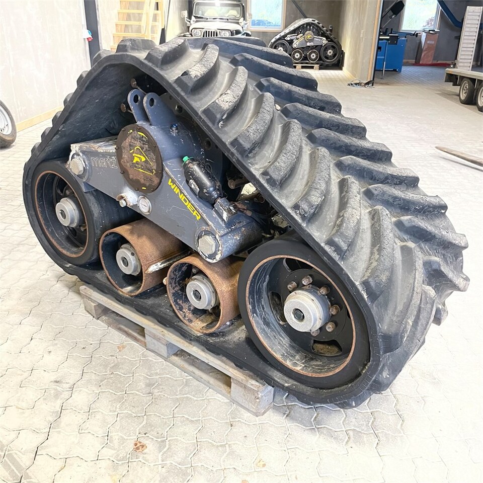 Poluzzi Track System Winder 30 - Traktor: foto 1 Poluzzi Track System Winder 30 - Traktor: foto 1