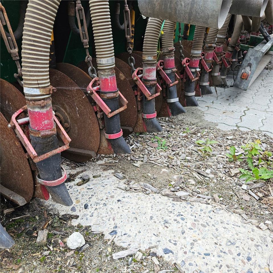 Samson 1200001 - Pajisje plehërimi: foto 4 Samson 1200001 - Pajisje plehërimi: foto 4