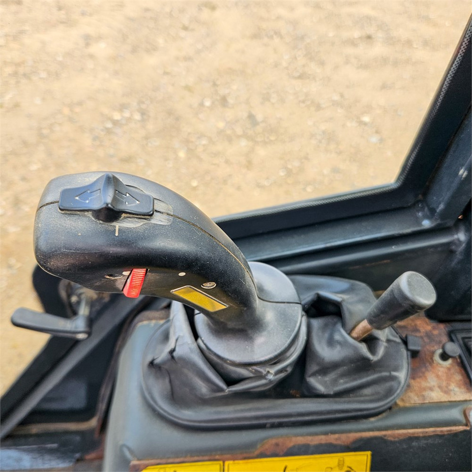 Fadrom me goma Schaeff 2445: foto 11 Fadrom me goma Schaeff 2445: foto 11