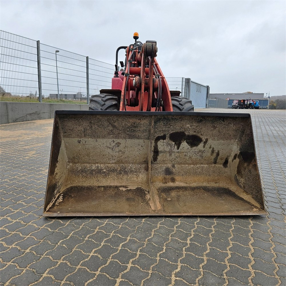 Schaeff 4050Z - Fadrom me goma: foto 2 Schaeff 4050Z - Fadrom me goma: foto 2