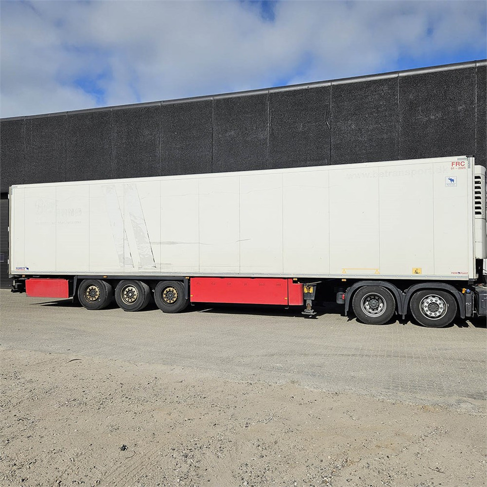 Schmitz køle trailer - Gjysmë rimorkio frigorifer: foto 4 Schmitz køle trailer - Gjysmë rimorkio frigorifer: foto 4