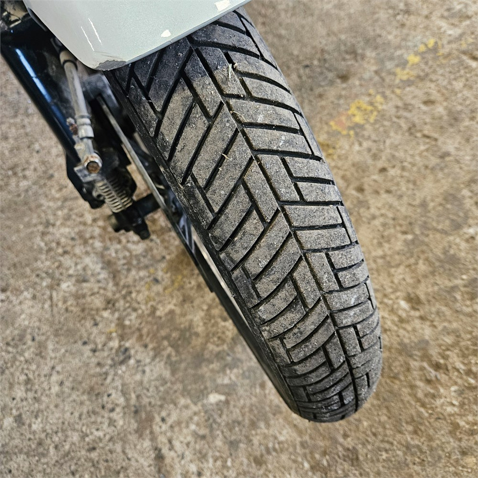 Motoçikleta Suzuki GSX 1100 ES: foto 29