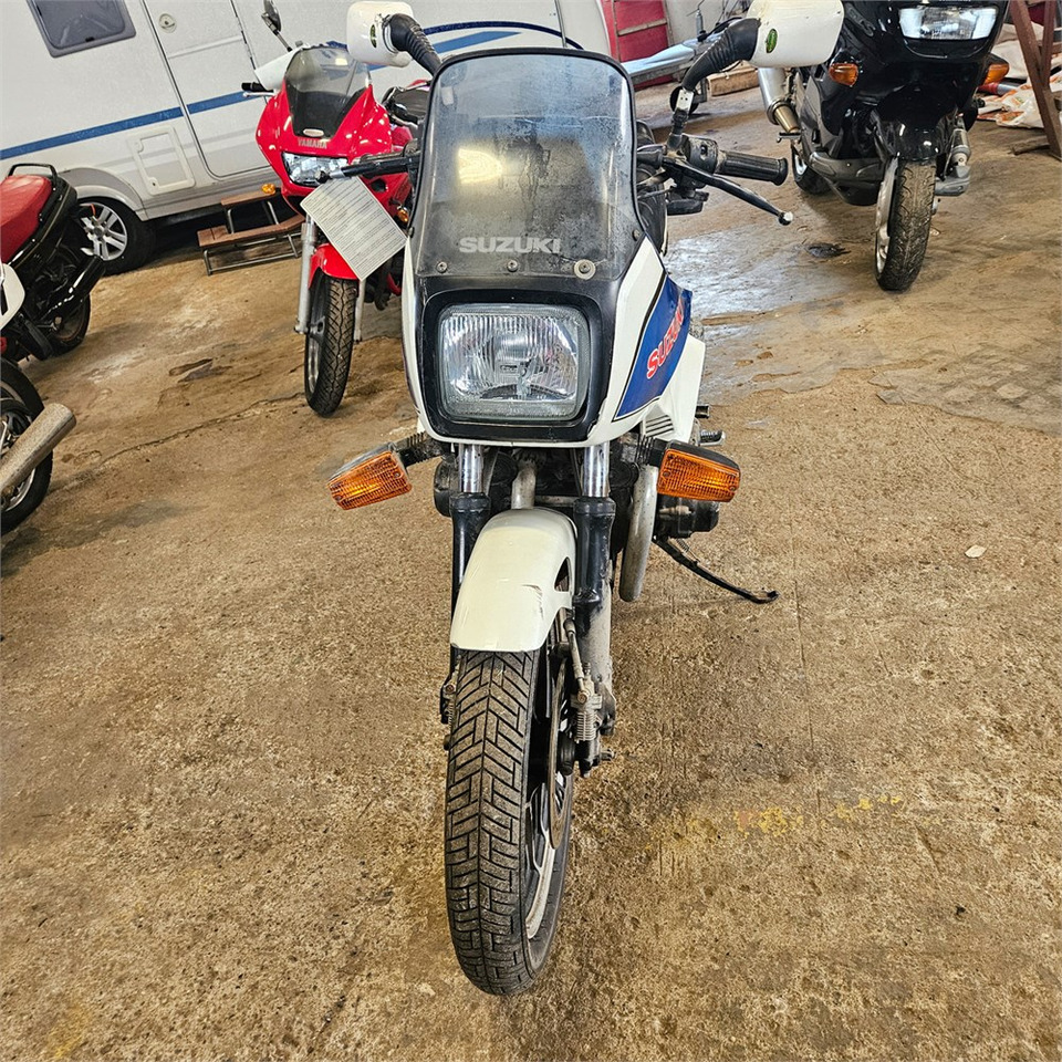 Motoçikleta Suzuki GSX 1100 ES: foto 8