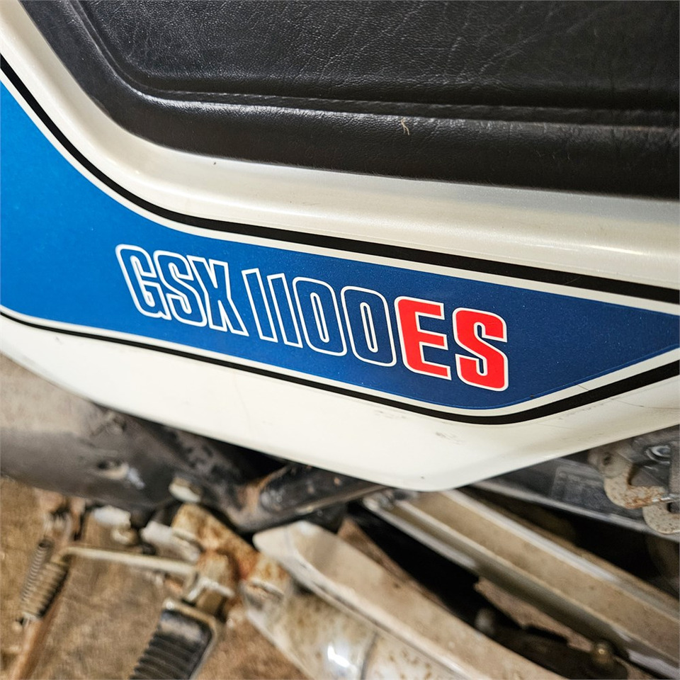 Motoçikleta Suzuki GSX 1100 ES: foto 18