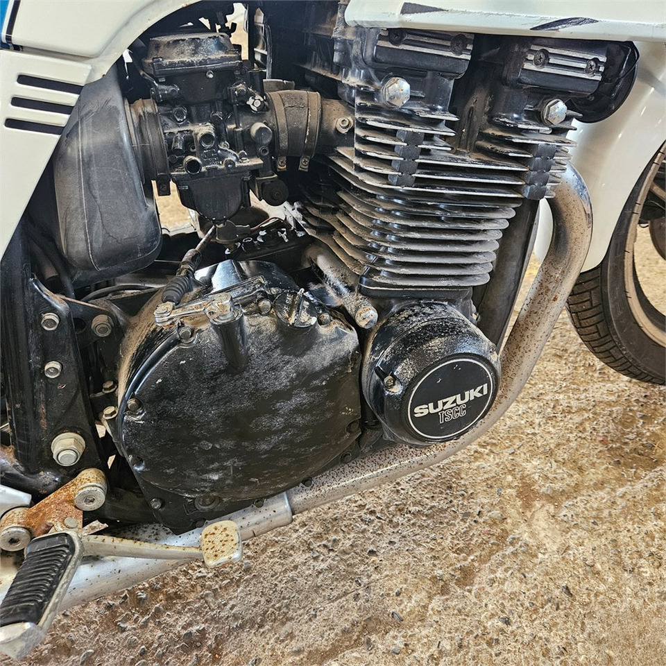 Motoçikleta Suzuki GSX 1100 ES: foto 25