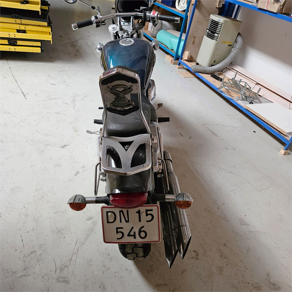 Suzuki Marauder VZ 800 - Motoçikleta: foto 4 Suzuki Marauder VZ 800 - Motoçikleta: foto 4