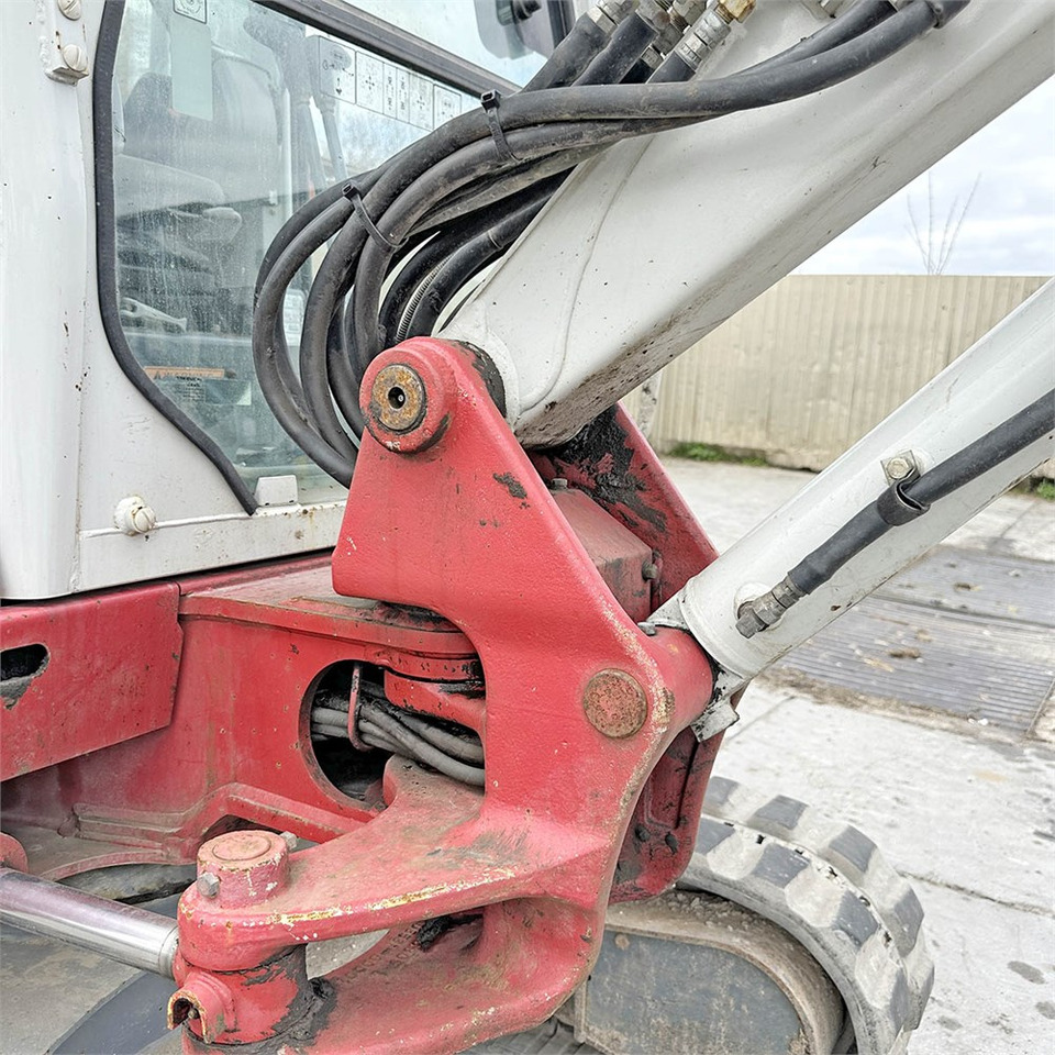 Miniekskavator Takeuchi TB230: foto 23