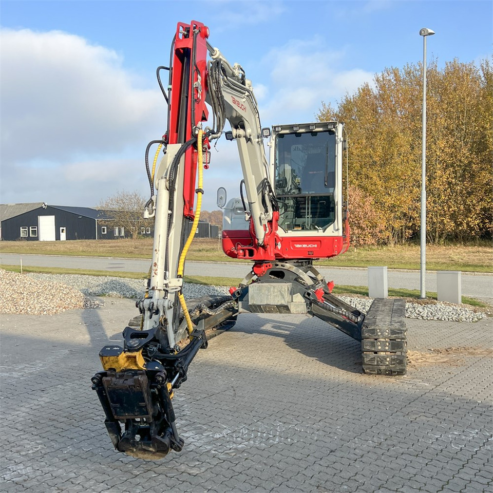 Takeuchi TB260 Levelizer - Miniekskavator: foto 2 Takeuchi TB260 Levelizer - Miniekskavator: foto 2