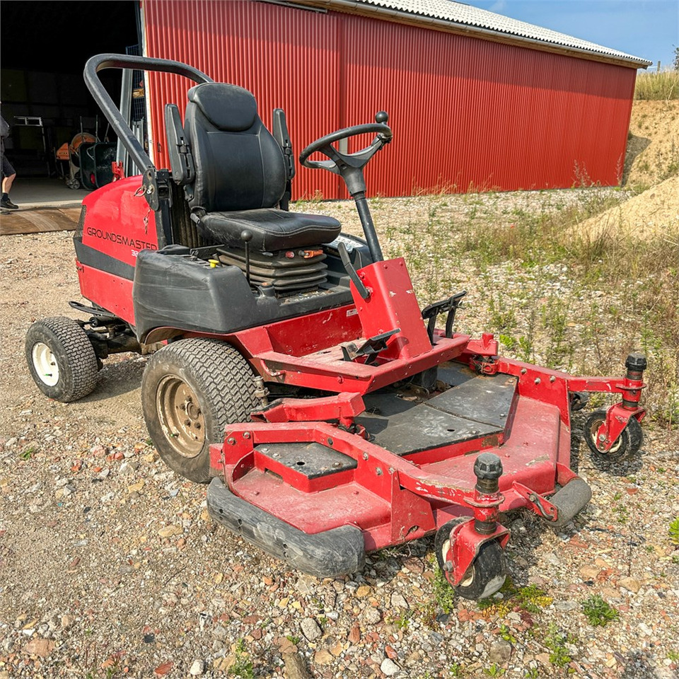 Toro Groundsmaster 3280 D - Korrëse bari i kopshtit: foto 1 Toro Groundsmaster 3280 D - Korrëse bari i kopshtit: foto 1