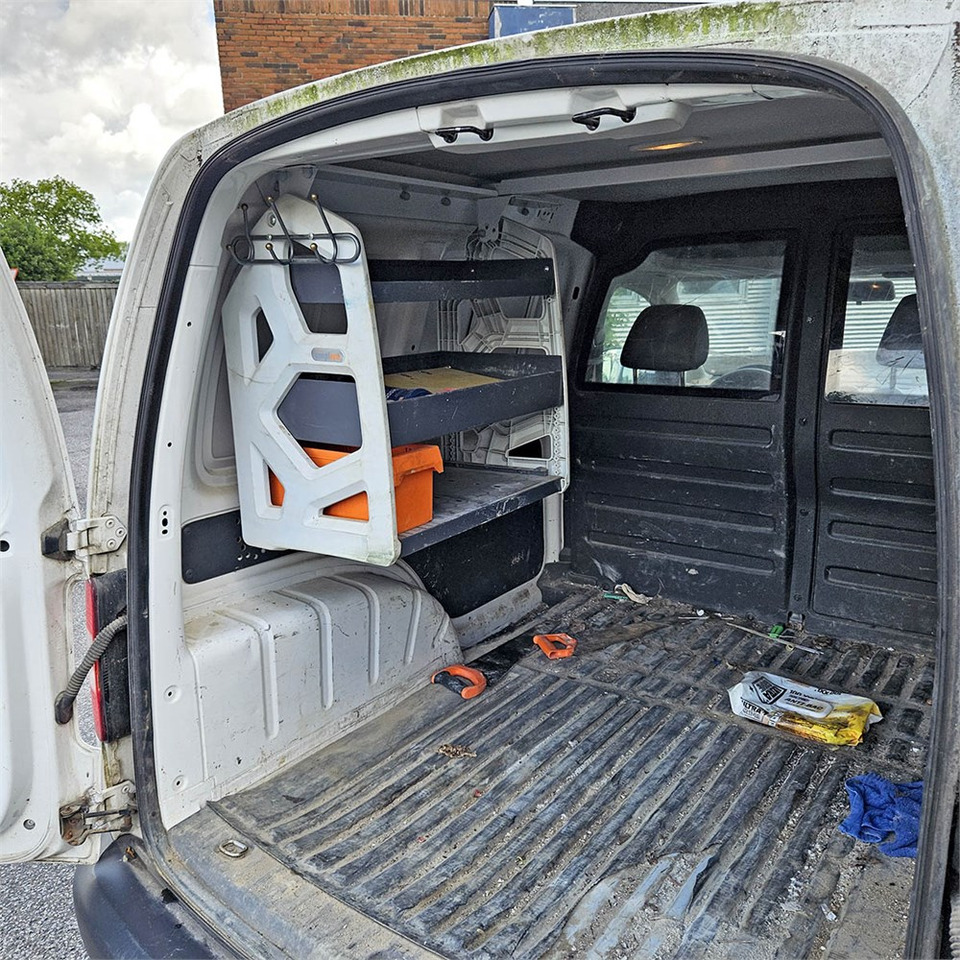 Furgon i vogël VW Caddy 1,6 TDI BMT 102 HK: foto 10
