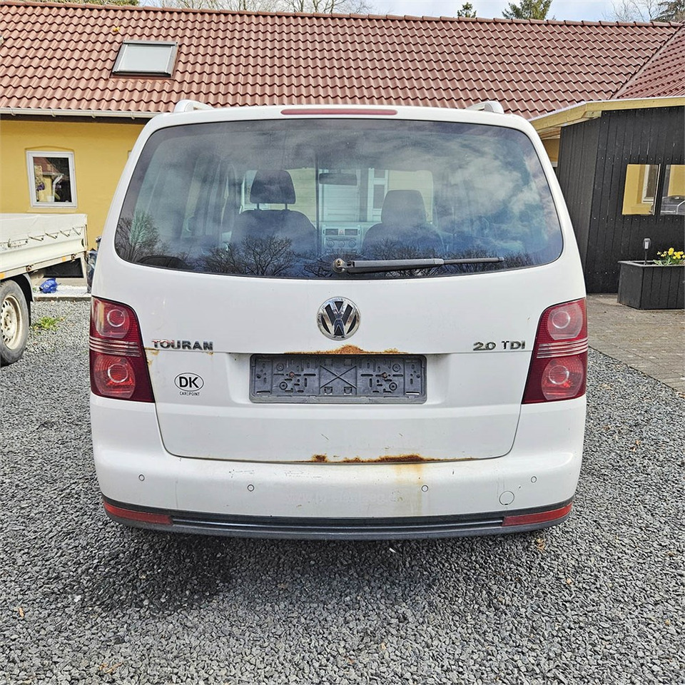 VW Touran Van 2,0 tdi automatisk - Veturë: foto 4 VW Touran Van 2,0 tdi automatisk - Veturë: foto 4