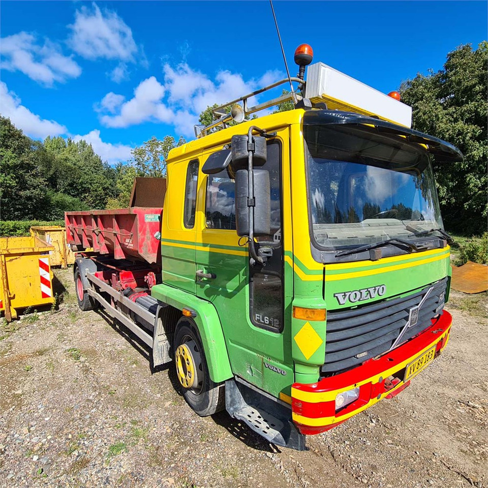 Kamion me sistem kabllor Volvo FL612: foto 6