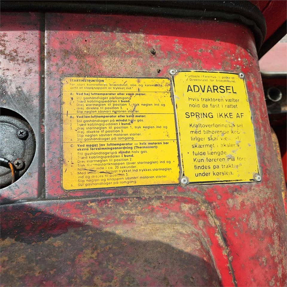 Traktor Volvo T810A: foto 18