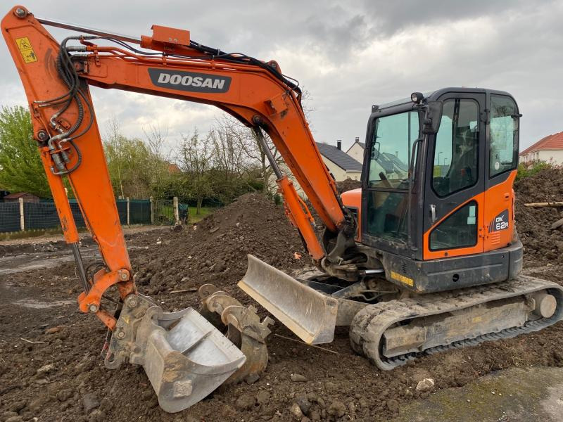 Doosan DX 62R-3 - Miniekskavator: foto 1 Doosan DX 62R-3 - Miniekskavator: foto 1