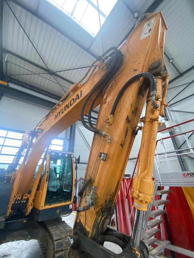 Hyundai ROBEX 125 LCR-9A - Ekskavator me zinxhirë: foto 3 Hyundai ROBEX 125 LCR-9A - Ekskavator me zinxhirë: foto 3