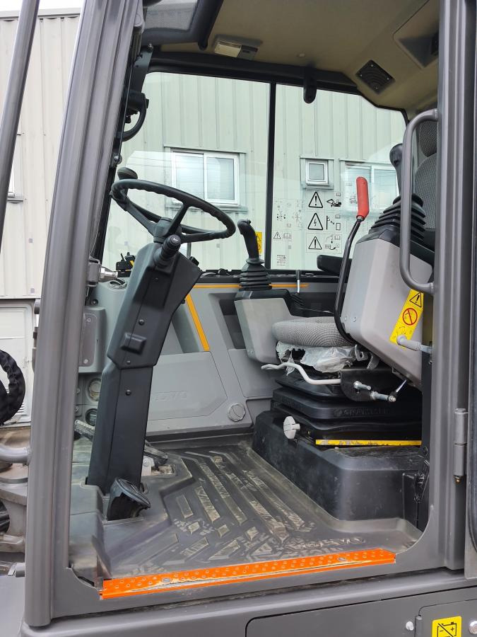 Volvo EW 60E - Ekskavator me goma: foto 5 Volvo EW 60E - Ekskavator me goma: foto 5