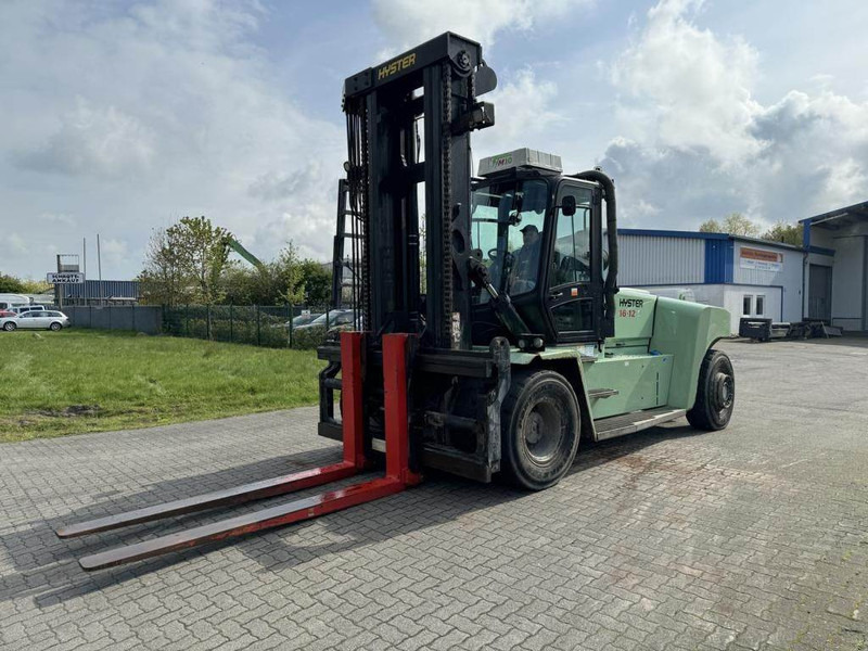 Hyster H16XM-12 - Pirun më naftë: foto 1 Hyster H16XM-12 - Pirun më naftë: foto 1