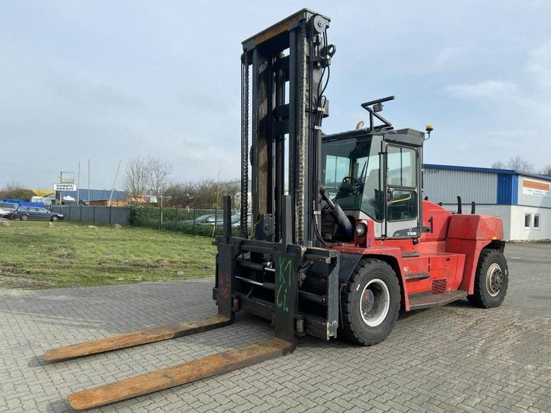 Kalmar DCE150-12 - Pirun më naftë: foto 3 Kalmar DCE150-12 - Pirun më naftë: foto 3