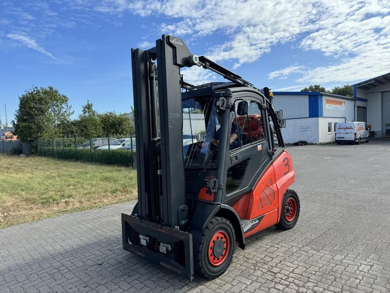 Linde H40T - Pirun më gaz: foto 4 Linde H40T - Pirun më gaz: foto 4